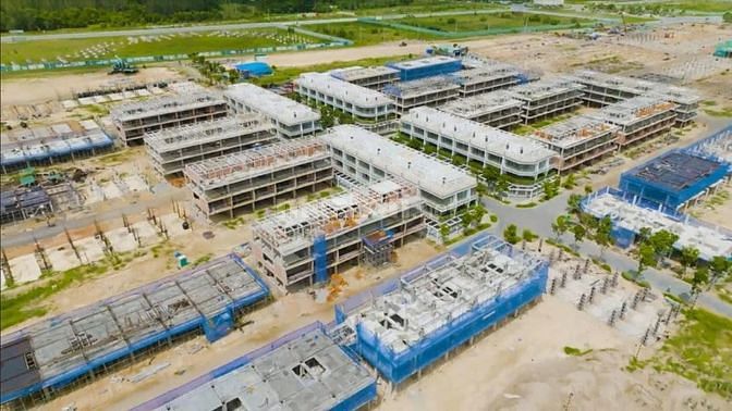 Bán nhà phố Thanh Long Bay 2 mặt tiền, sở hữu lâu dài, Bình Thuận