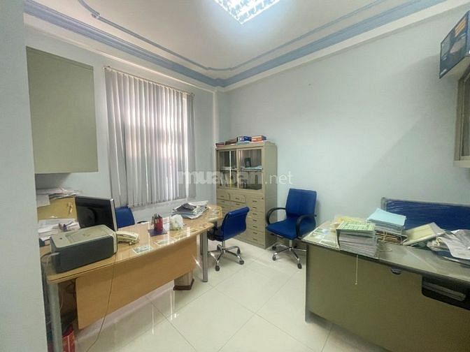 Mặt Tiền 6 Tầng, Q.10 Ngay ĐH Kinh Tế, DT (4,2 x 20) Có Vỉa Hè, HC