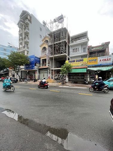 chính chủ cho thuê nhà mặt tiền gò dầu, tân quý