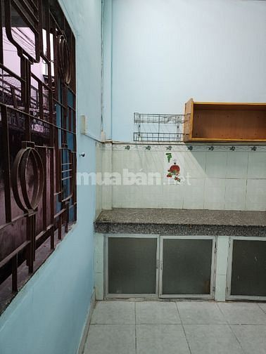 Cho thuê nhà cấp 4 nguyên căn 70m2 Tô Vĩnh Diện sát Vincom Thủ Đức