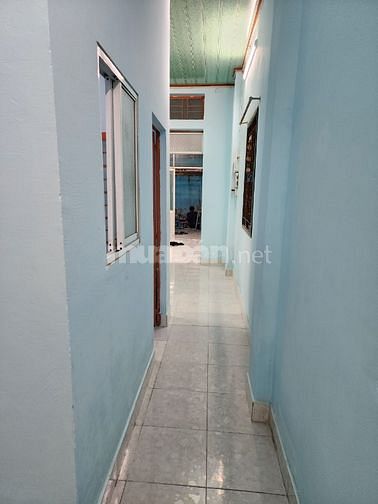 Cho thuê nhà cấp 4 nguyên căn 70m2 Tô Vĩnh Diện sát Vincom Thủ Đức