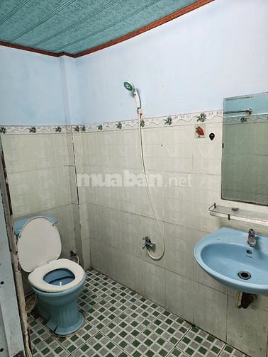 Cho thuê nhà cấp 4 nguyên căn 70m2 Tô Vĩnh Diện sát Vincom Thủ Đức