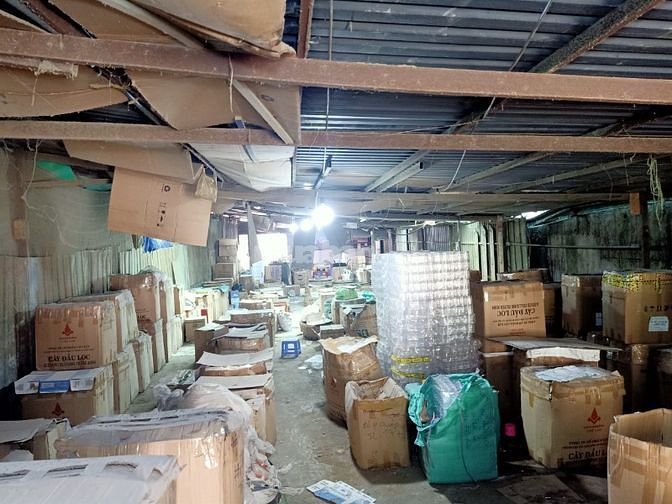 Cho thuê kho xưởng gần ngã tư An Sương 300m2 giá chỉ 8T
