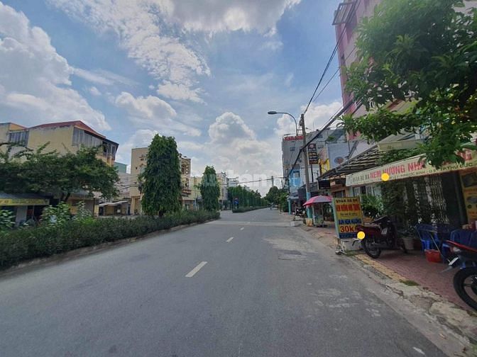 Nhà mặt tiền Đại lộ 2, Q9, 92m2, KD, đầu tư giữ tiền. Giá 10 tỷ 500 TL