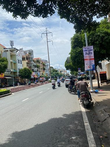 🎯 HOT ! Cần bán gấp MT 30m Lạc Long Quân, P.5, Quận 11