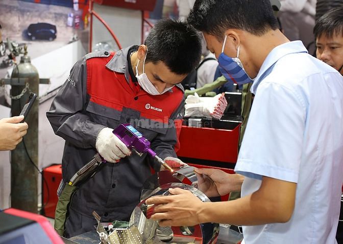Tuyển thợ cơ khí (Thợ hàn, thợ sơn, thợ lắp ráp máy)