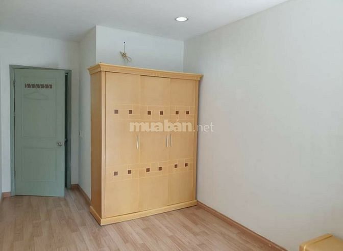 Cho thuê nhà ngõ 267 Hoàng Hoa Thám gần cầu Văn Cao, Ba Đình