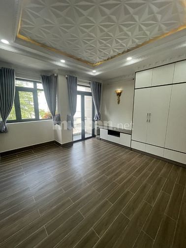 Bán nhà Âu Dương Lân Quận 8. 107m2 , 5 lầu hai mặt tiền, 6 pn 9.5 tỷ