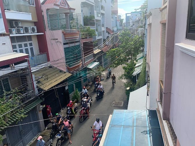 Bán nhà Âu Dương Lân Quận 8. 107m2 , 5 lầu hai mặt tiền, 6 pn 9.5 tỷ