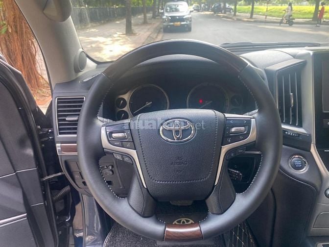 Bán Toyota Land Cruiser 4.6 VX-S Trung đông, Model 2016, xe siêu mới.