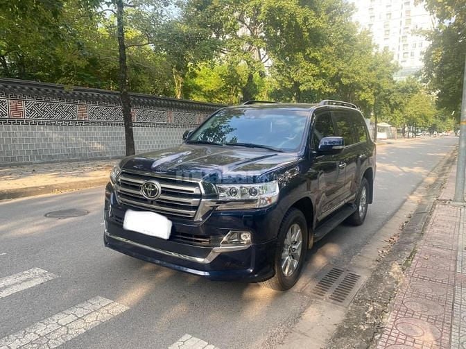 Bán Toyota Land Cruiser 4.6 VX-S Trung đông, Model 2016, xe siêu mới.