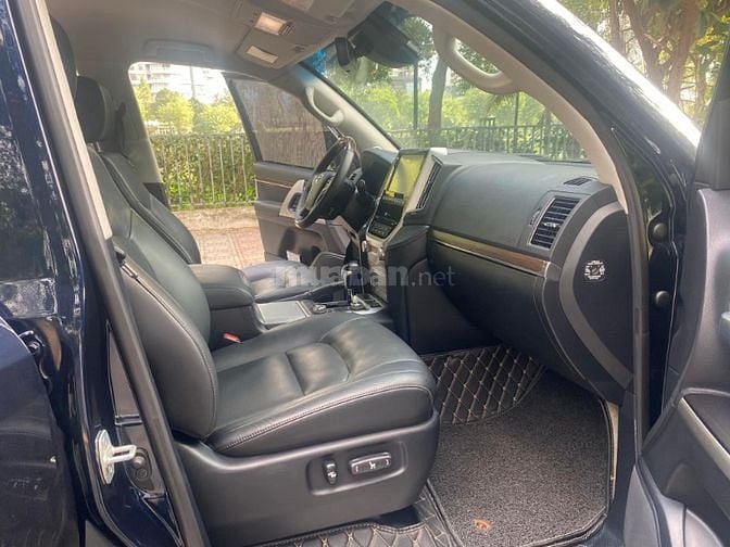 Bán Toyota Land Cruiser 4.6 VX-S Trung đông, Model 2016, xe siêu mới.