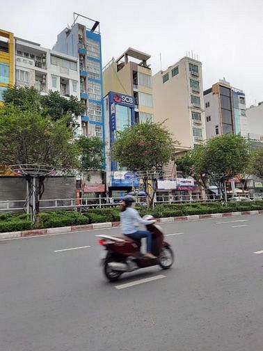 Nhà MT Nguyễn Văn Linh, P.Tân Thuận Tây, Q7, DTSD 208m2, 5 lầu. 9,5 tỷ