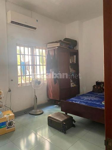 Nhà MT Nguyễn Văn Linh, P.Tân Thuận Tây, Q7, DTSD 208m2, 5 lầu. 9,5 tỷ