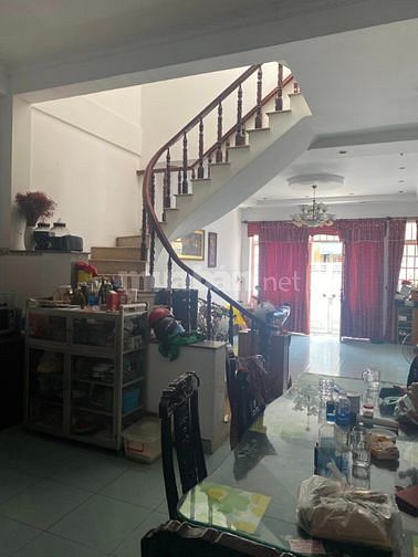 Nhà MT Nguyễn Văn Linh, P.Tân Thuận Tây, Q7, DTSD 208m2, 5 lầu. 9,5 tỷ