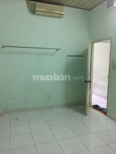 Chính chủ cho thuê nhà nguyên căn rộng rãi, sạch sẽ