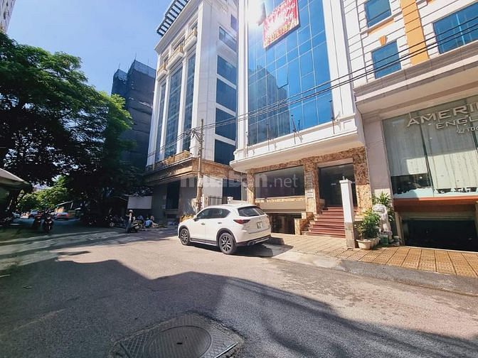 Bán nhà ngõ 106 đường Hoàng Quốc Việt Dt 71M, 4t, Mt 6M vỉa hè 13 tỷ.