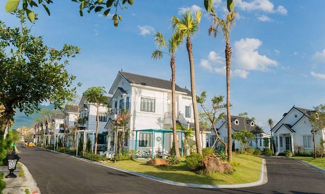 Nhà view Biển 6x18 sổ hồng riêng 2ty8 full nội thất có hồ bơi riêng 