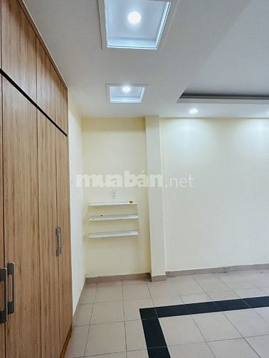 Cho thuê nhà có 6 phòng hẻm xe hơi 436a đường 3/2, quận 10