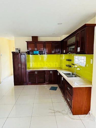 Cho thuê nhà có 6 phòng hẻm xe hơi 436a đường 3/2, quận 10
