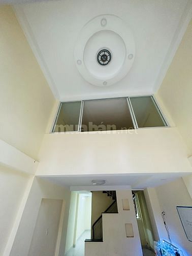 Cho thuê nhà có 6 phòng hẻm xe hơi 436a đường 3/2, quận 10