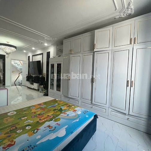 Diện tích lớn 620m2 ,thu nhập 75 triệu, phù hợp xay KS... Trường Chinh