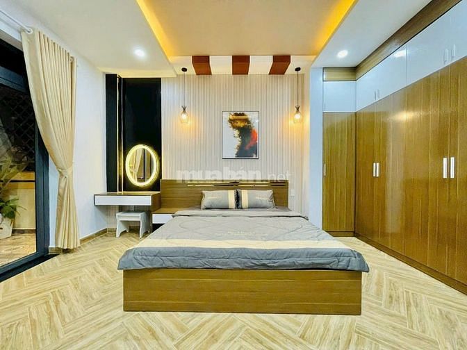Nhà ngộp bán gấp Âu Dương Lân, Phường 3, Quận 8. Cách cầu chữ Y 200m