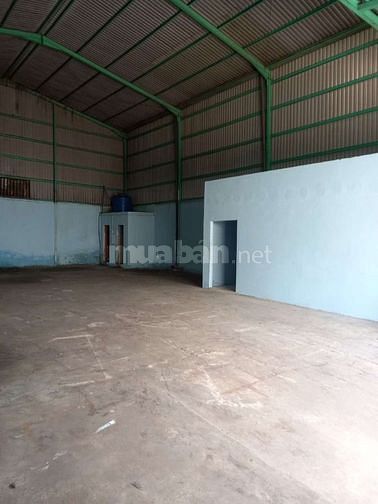 Mặt bằng kinh doanh gần Đại học Hồng Bàng, 14x13m TRỐNG SUỐT