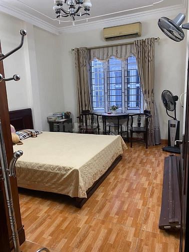Cho Thuê Nhà  TÂN  MAI DT 40M X 4 T giá 10,5 tr Nội thất: full đồ