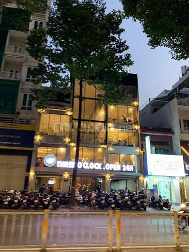 Ngộp NH : Bán gấp nhà HXH ngang lớn Ngay Rạp Hát Hòa Bình Quận 10 
