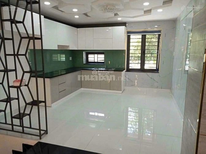 Bán nhà Cao Đức Lân, P. An Phú, Quận 2, DT 108m2. Đang cho thuê 30tr