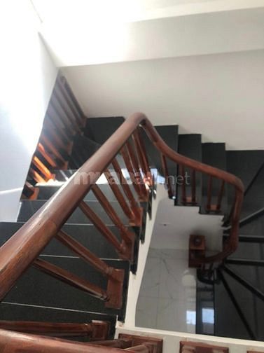 3.5 tỉ Nhà 38m x 4 tầng , Ô tô đỗ Ngô Quyền - Hà Đông- HN