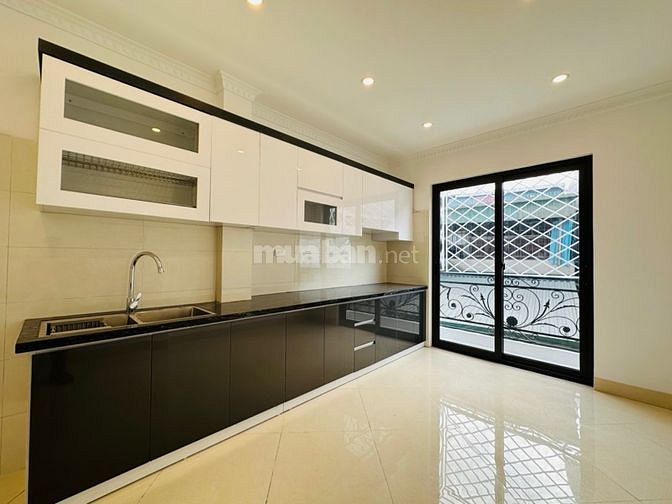 Bán nhà số 168 ngõ 184 phố Trần Khát Chân, quận Hai Bà Trưng