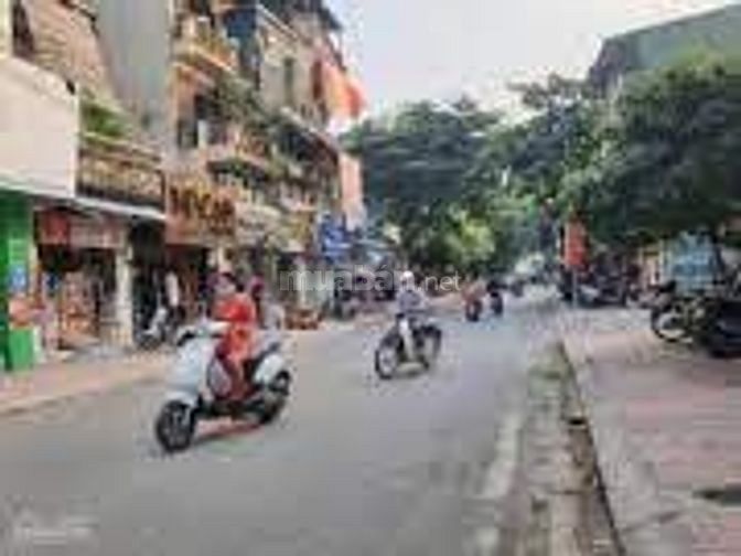 HIẾM - BÁN NHÀ PHÂN LÔ PHỐ ĐÀO TẤN -PHAN KẾ BINH (Ô TÔ ĐỖ CỬA)