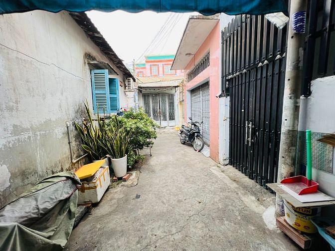 Ngộp, Giảm 1 tỷ, Nhà hẻm Nguyễn Văn Quá, Q12, DT.171m2, giá 39tt/m2