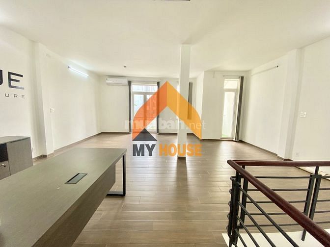 STYLE HIỆN ĐẠI VILLA TRỐNG SUỐT SAU LƯNG METRO Q2 GIÁ RẺ