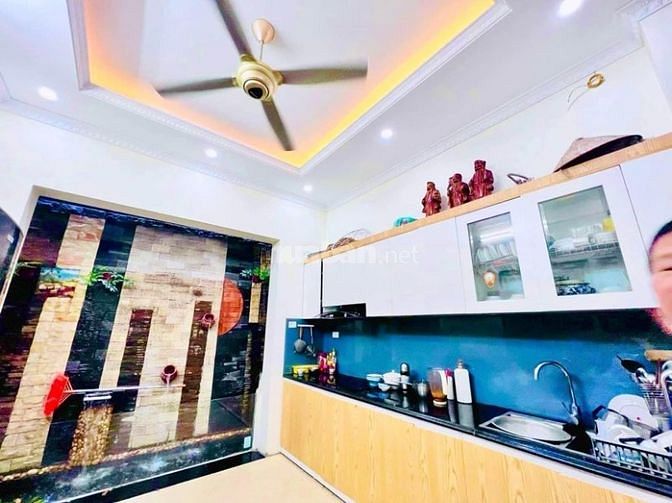 Hơn trăm triệu/m 59m2, 5 tầng mới xây, MT 4m, 6,2 tỷ. Kim ngưu HBT