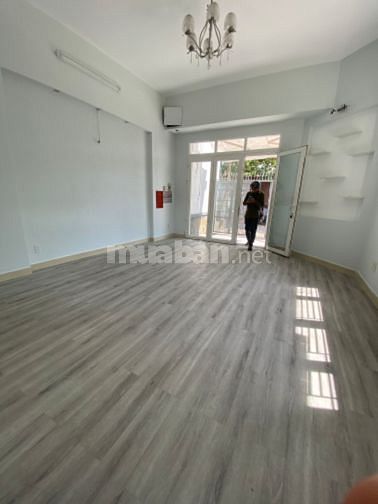 CHO THUÊ NHÀ CĂN GÓC ĐƯỜNG 20 GIGA MALL PHẠM VĂN ĐỒNG