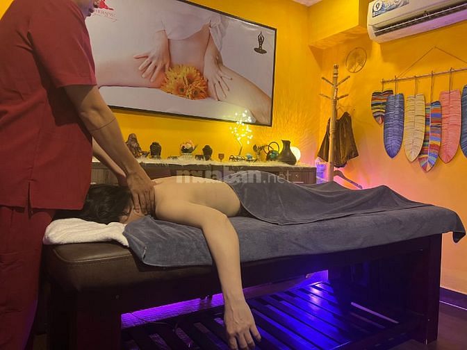 Cần Sang Spa đường Nguyễn Thị Minh Khai, Quận 1, 4 lầu, giá 350tr