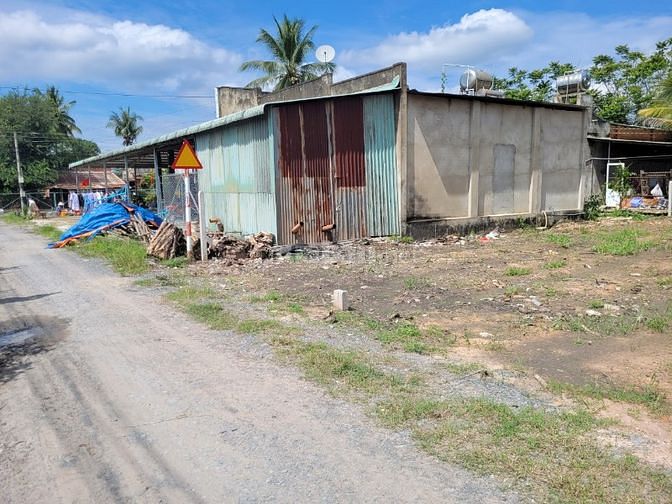 8x21. full thổ cư 165m2. Cách nhựa 30m. Kế bên KCN. 600tr. TL mạnh  