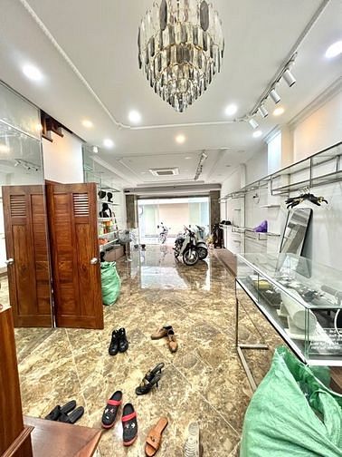 NHÀ ĐẸP 5 TẦNG LÊ VĂN LƯƠNG-CẦU GIẤY- NGÕ THÔNG THOÁNG, ÔTÔ ĐỖ CỬA