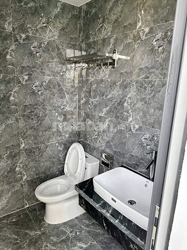 Nhà đẹp VIEW hồ, Kinh doanh sầm uất, Bán nhà Văn Chương,50m,7tầng,22tỷ