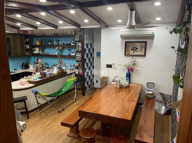 Bán biệt thự cao cấp 7*13 Phường 12, Phú Nhuận 4 tầng BTCT h/c đủ.