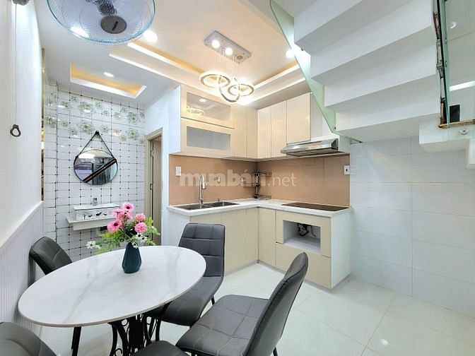Mua ngay kẻo lỡ! Nhà 29.6m2 Nguyễn Biểu P1 Quận 5 giá 2tỷ850tr
