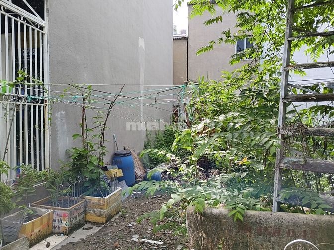 Lô đất lọt khe gần cầu Bình Thuận, bán gấp