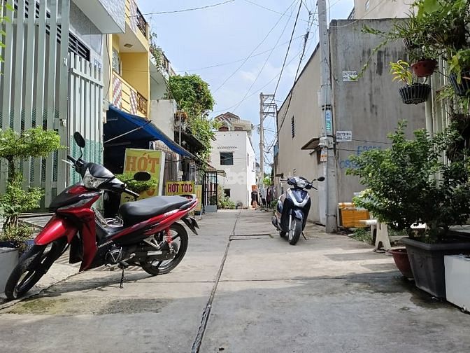 Lô đất lọt khe gần cầu Bình Thuận, bán gấp
