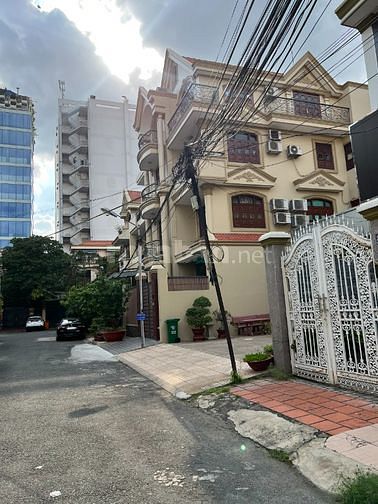 Bán nhà khu Biệt Thự ngay Phan Xích Long PN , 5x8 4 lầu , 12.9 tỷ