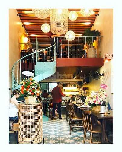 SANG NHƯỢNG NHÀ HÀNG BẾP HUẾ NGAY TẠI TRUNG TÂM QUẬN 1