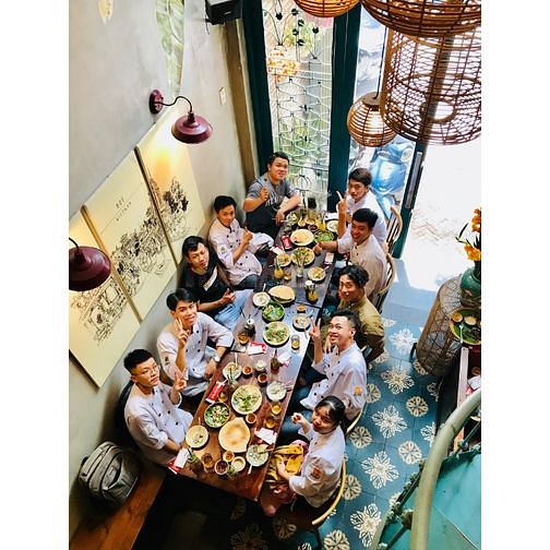 SANG NHƯỢNG NHÀ HÀNG BẾP HUẾ NGAY TẠI TRUNG TÂM QUẬN 1