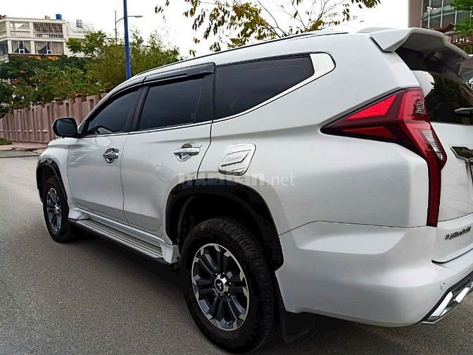 Bán rẻ Mitsubishi Pajero sport at 2021 máy dầu Zin độ Full Options